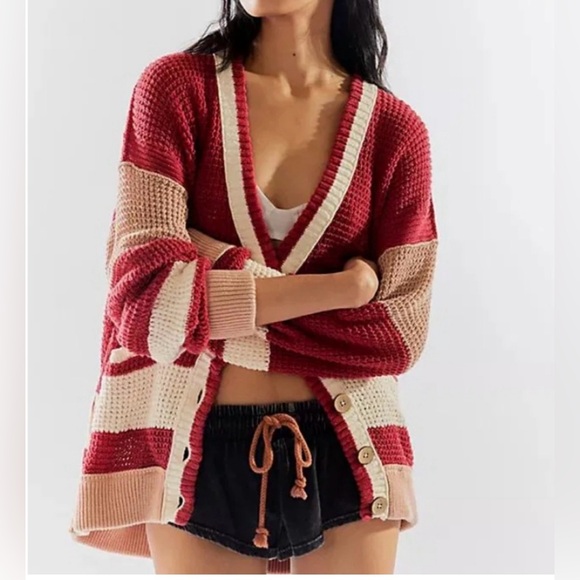 Free People Sweaters - NWT - We The Free Chelsea Cardi Red Combo
Size: M